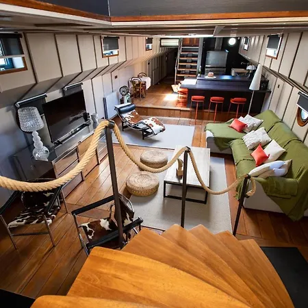 La Peniche 船屋 科尔马